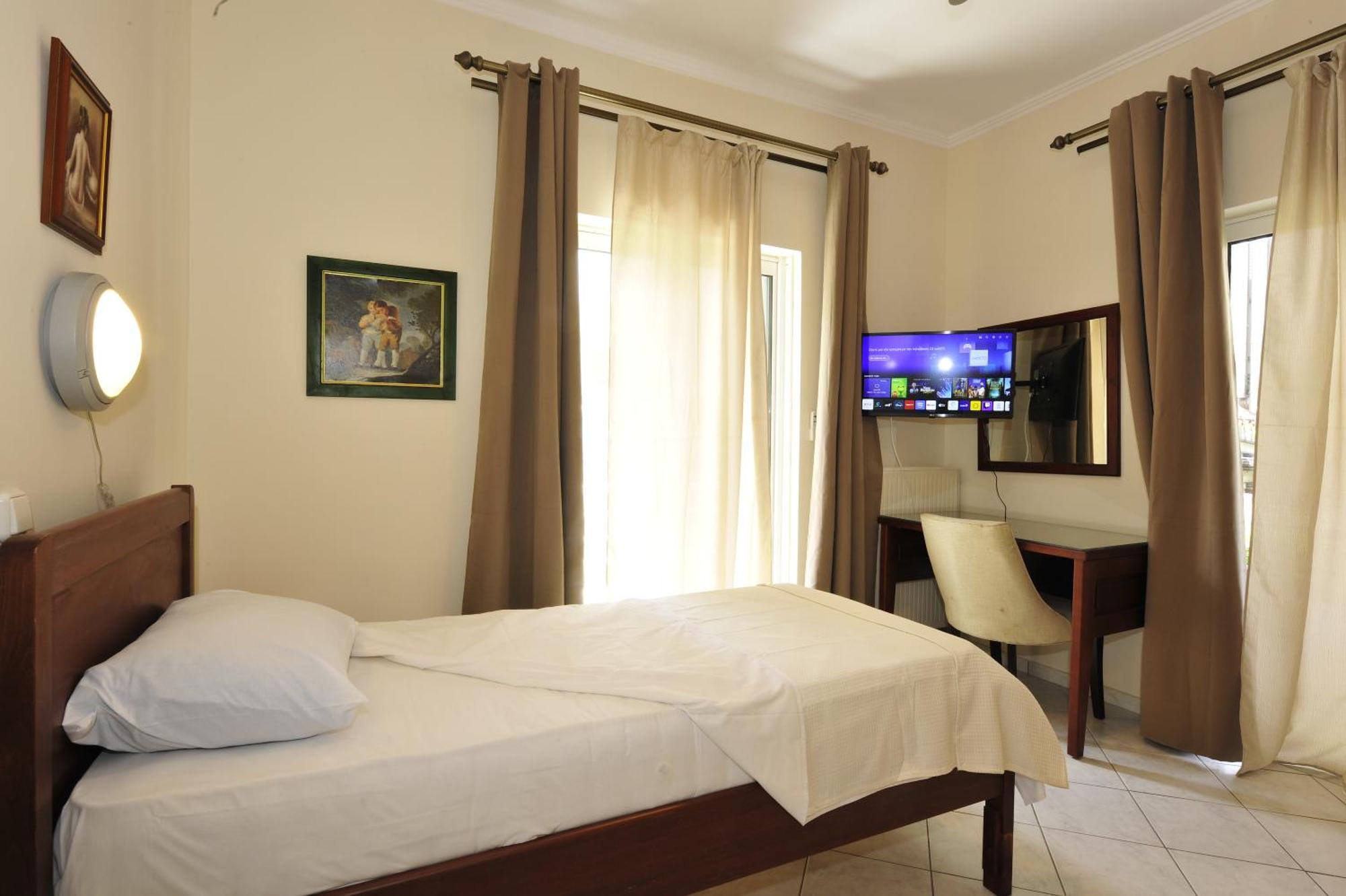 Peloponeese Corinthos Seaside Villa For Short Rent Екстериор снимка